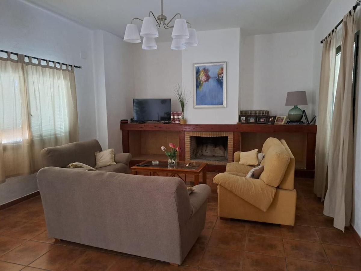 Villa Duran Esteban Cantillana Bagian luar foto